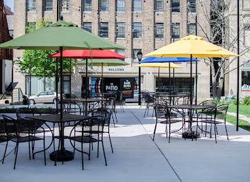 missouri/st-louis/grand-center/restaurant/the-dark-room-at-the-grandel