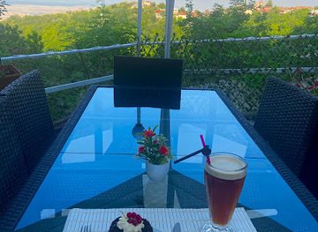 georgia/sighnaghi/restaurant/terrace-garden