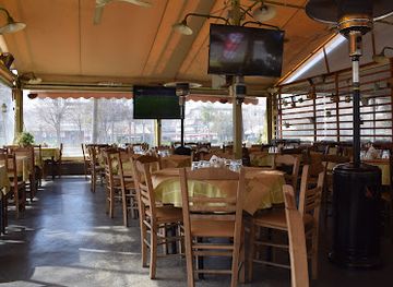 greece/larissa/restaurant/to-paradosiako