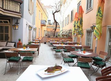 austria/graz/restaurant/herzl-weinstube