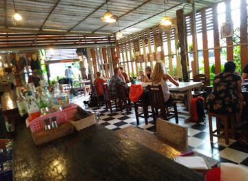 thailand/chumphon/restaurant/aeki-s-bar-aeksiam-muaythai