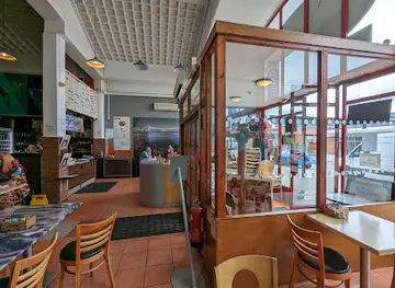 GB Cafe Oriental Diner & Sushi Bar