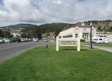 montana/beartooth-highway/restaurant/mammoth-dining-room