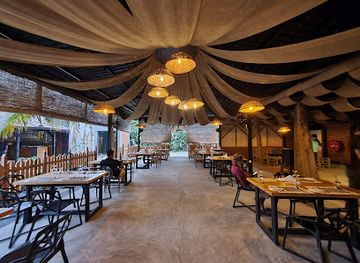 sri-lanka/negombo/restaurant/tuktuk-wine-dine