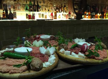 lebanon/zahle/restaurant/tree-light