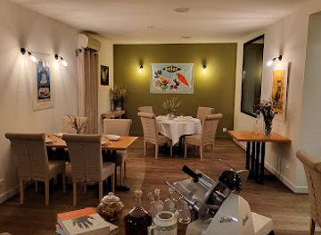 france/burgundy/restaurant/aupres-du-clocher