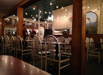 illinois/ferne-clyffe-state-park/restaurant/bennie-s-italian-foods