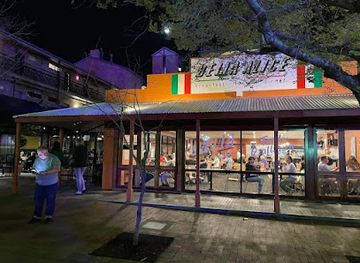 australia/alice-springs/restaurant/bella-alice