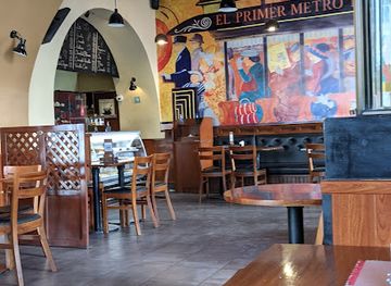 bolivia/sucre/restaurant/metro-cafe