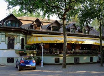 serbia/palic-lake/restaurant/omega-disco-pizzeria