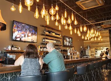 florida/panama-city-beach/restaurant/hunt-gather-raw-bar-pub