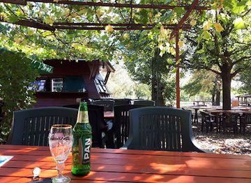 croatia/zagreb/jarun-lake/restaurant/jarunska-oaza