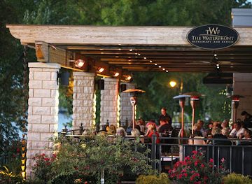 wisconsin/la-crosse/restaurant/the-waterfront-restaurant-and-tavern