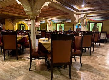 india/bengaluru/mg-road/restaurant/tandoor-a-heritage-indian-restaurant-bar