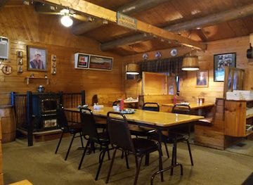 maine/aroostook-county/restaurant/blue-moose-lodge