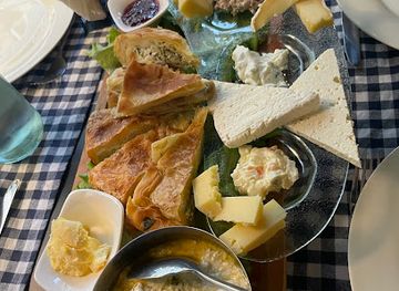 albania/tomorr-mountain/restaurant/makamona-restaurant