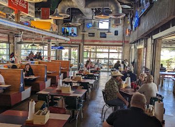 texas/new-braunfels/restaurant/willie-s-grill-icehouse