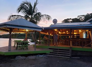 grenada/grenville/restaurant/laura-s