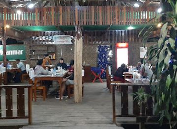 myanmar-burma/ngapali/restaurant/blue-sea-restaurant