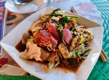 laos/bokeo-province/restaurant/ping-pet-keo-me-xai