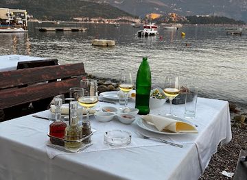 montenegro/budva/restaurant/olimp