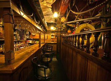 australia/mount-wellington/restaurant/drunken-admiral