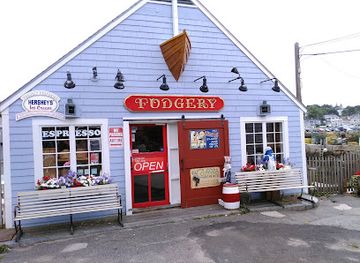 massachusetts/cape-ann/restaurant/roy-moore-lobster-company