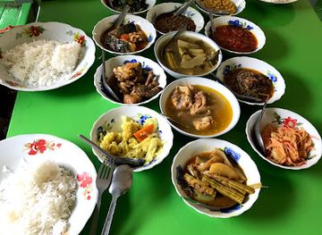 myanmar-burma/sagaing-region/restaurant/u-bokay-daw-tin-aye-myanmar-food-buffet