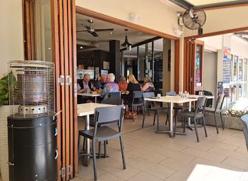 australia/fraser-coast/restaurant/sea-breeze-cafe-hervey-bay