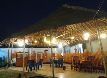 tanzania/tanga/restaurant/meemzbackyard-tanga
