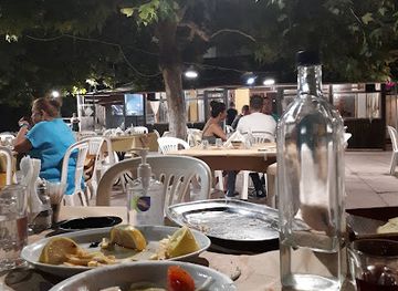 greece/lamia/restaurant/tavern-pericles