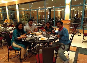 qatar/dukhan-beach/restaurant/al-lewan-restaurant