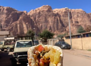 jordan/wadi-hidan/restaurant/falafel-restaurant