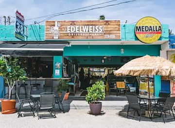 puerto-rico/luquillo-mountains/restaurant/edelweiss-bar-grill