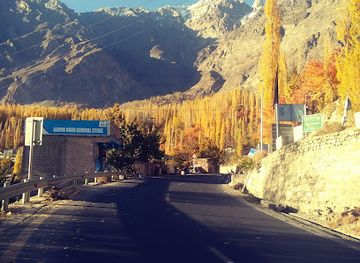 pakistan/hunza-valley/restaurant/hunza-holiday-inn