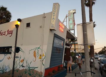 california/santa-monica/ocean-park/restaurant/chez-jay