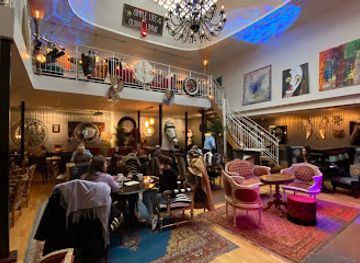 sweden/vastmanland/restaurant/global-living