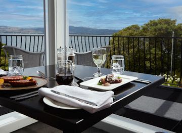 new-zealand/rotorua/restaurant/black-swan-restaurant