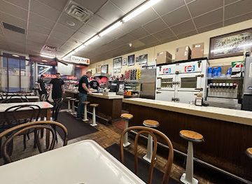 indiana/fort-wayne/restaurant/fort-wayne-s-famous-coney-island