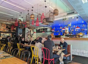 australia/melbourne/cbd-central-business-district/restaurant/rice-paper-scissors