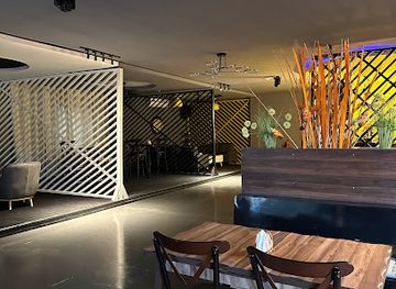 ghana/kakum-national-park/restaurant/lemon-lounge