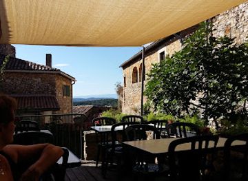 france/ardèche-gorges/restaurant/auberge-au-vieux-porche