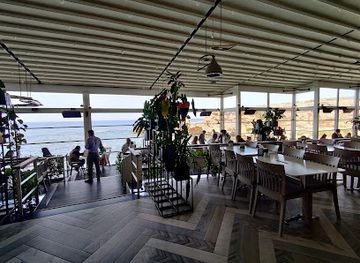 cyprus/kyrenia/bellapais/restaurant/ezic-peanuts