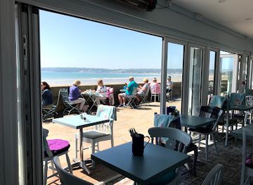 jersey/st-ouen-s-bay/restaurant/the-lookout-beach-cafe-restaurant