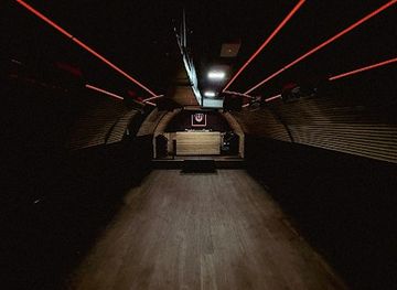 spain/madrid/sol/restaurant/cadavra-club