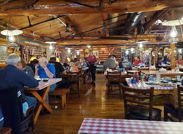 wisconsin/wisconsin-dells/restaurant/paul-bunyan-s-cook-shanty