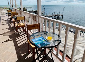belize/belize-city/fort-george/restaurant/martha-s-cafe