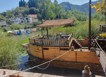montenegro/lake-skadar/restaurant/virpazar