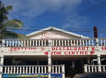 grenada/carriacou-and-petite-martinique/restaurant/laurena-ii