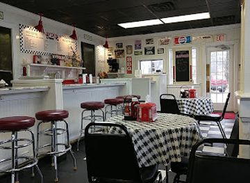 missouri/poplar-bluff/restaurant/hayden-drive-in